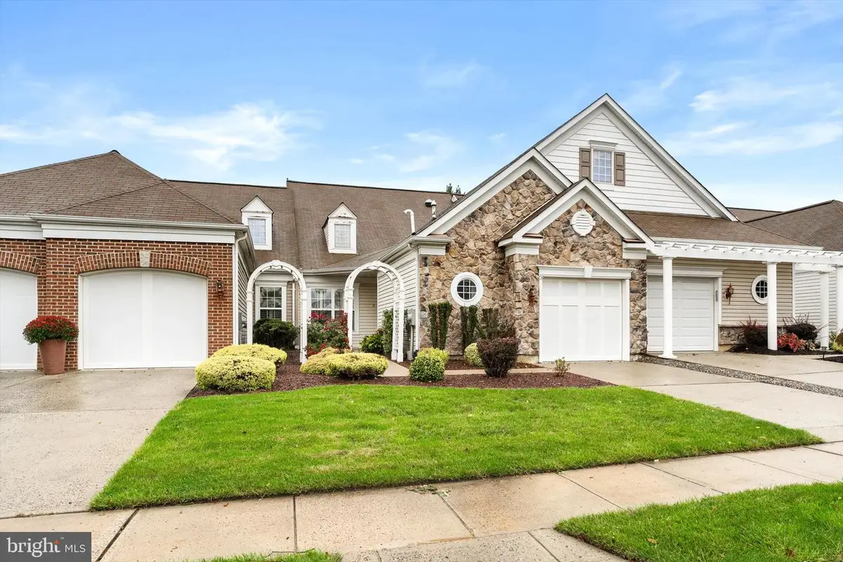 85 Sparrow Dr, Hamilton, NJ 08690 - #1