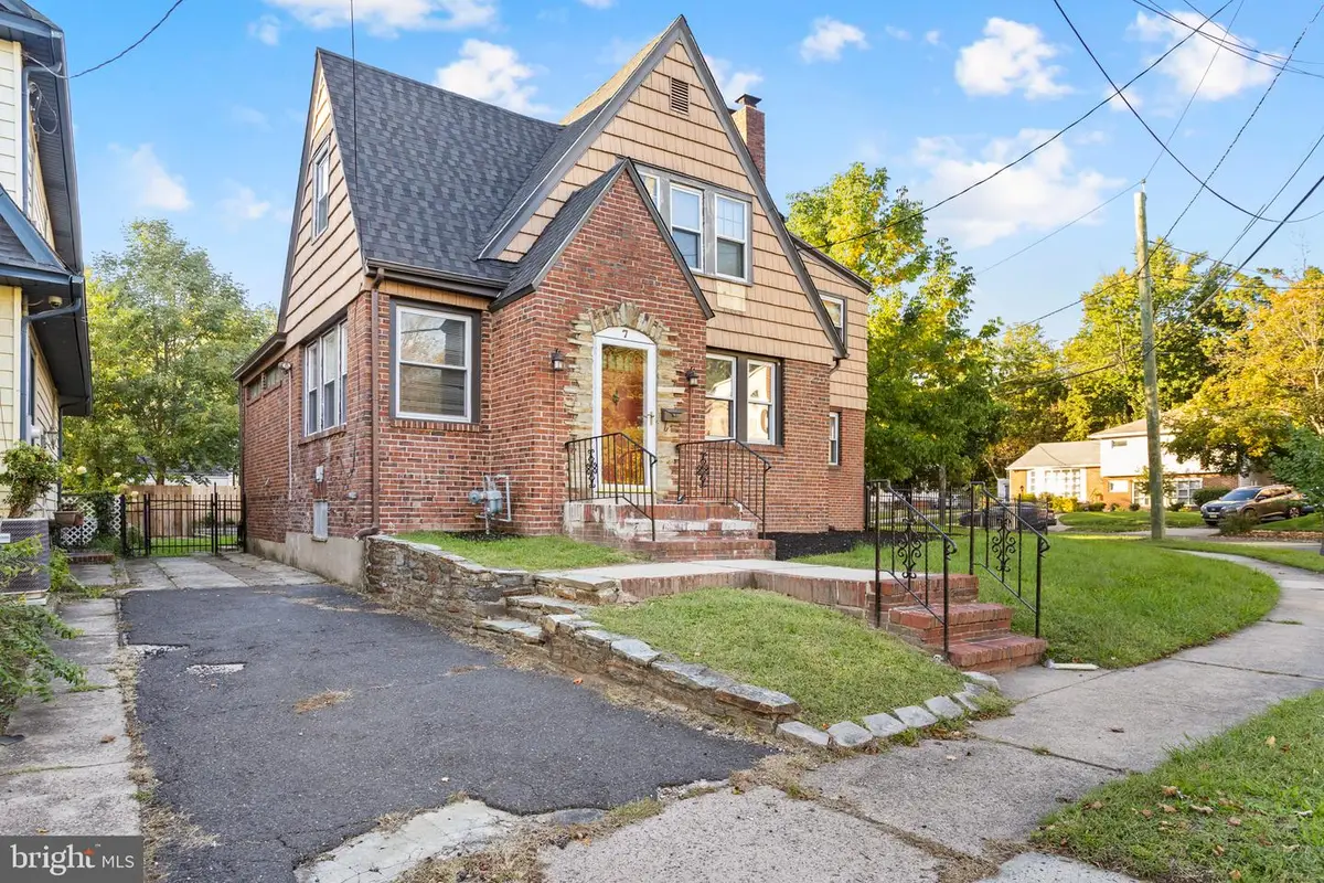 7 Abernethy Dr, Trenton, NJ 08618 - #1