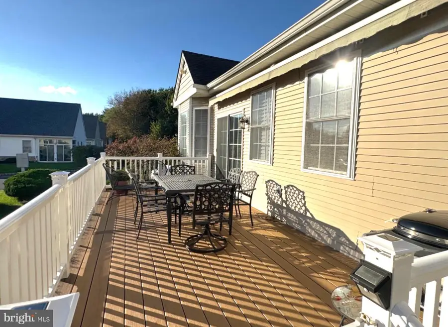 52 Goldfinch Dr, Hamilton, NJ 08690 - #3