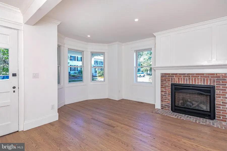 141 S Main St, Pennington, NJ 08534 - #3
