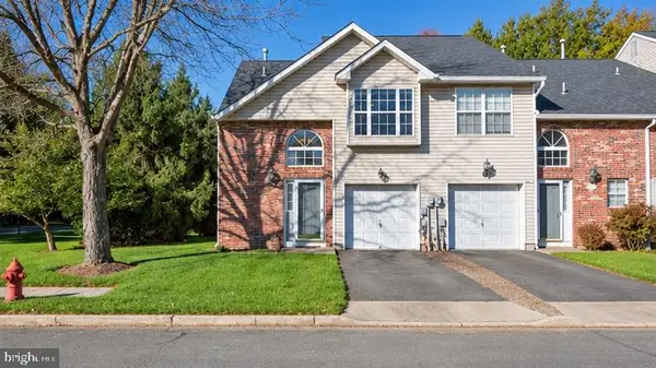 801 Lily Ln, EWING, NJ 08638