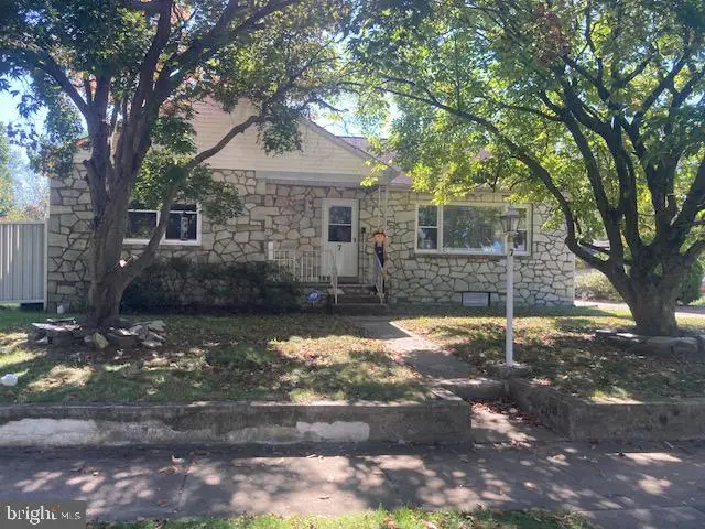 7 Mcclellan Ave, Hamilton, NJ 08610 - #1