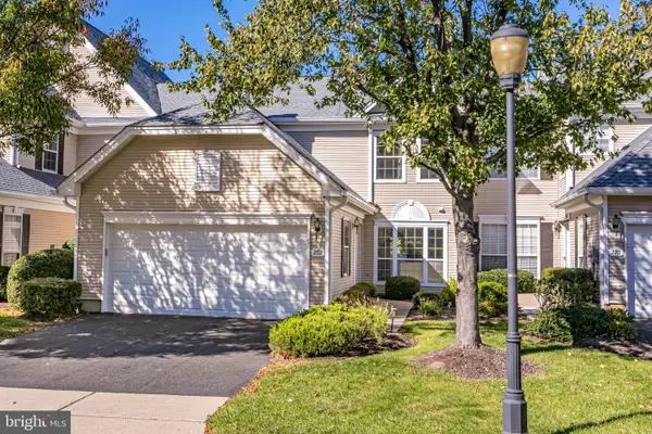 272 Colt St, PENNINGTON, NJ 08534