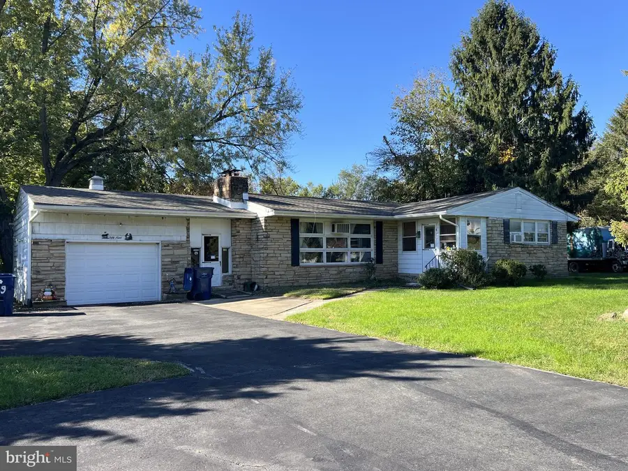 59 Bunker Hill Rd, Trenton, NJ 08648 - #2