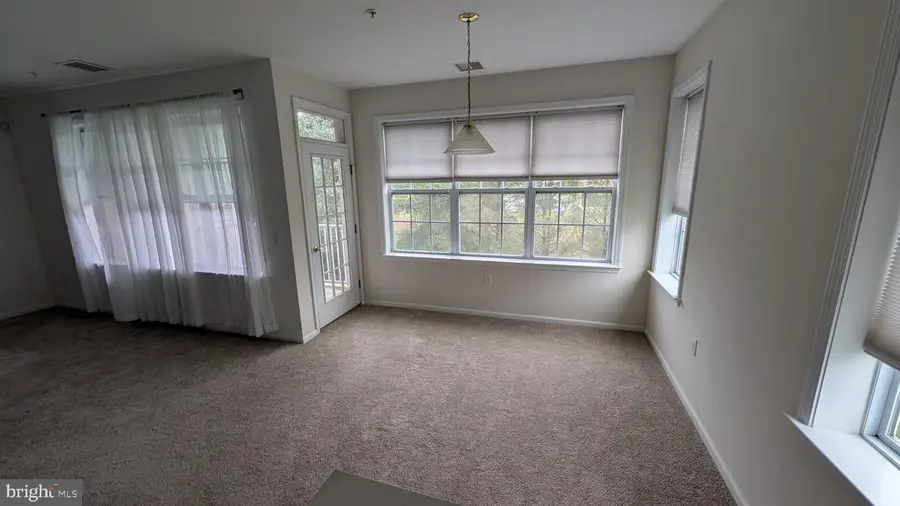 528 Timberlake Dr, Ewing, NJ 08618 - #2
