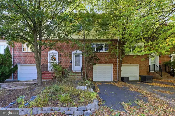 6 Trafalgar Ct, LAWRENCE TOWNSHIP, NJ 08648