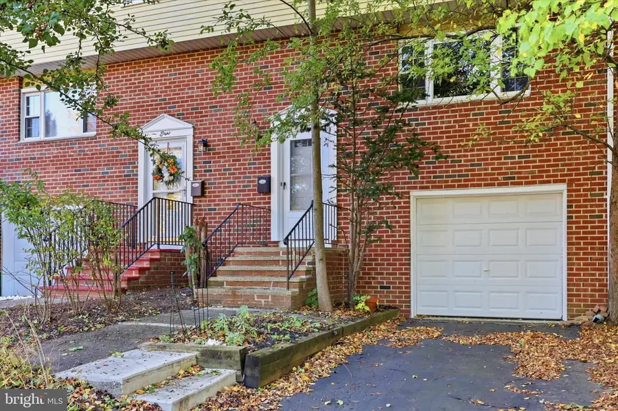 6 Trafalgar Ct, Lawrence, NJ 08648 - #2