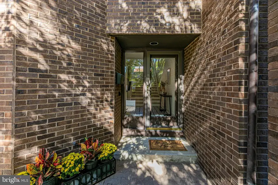 4 Willow St, Princeton, NJ 08542 - #3