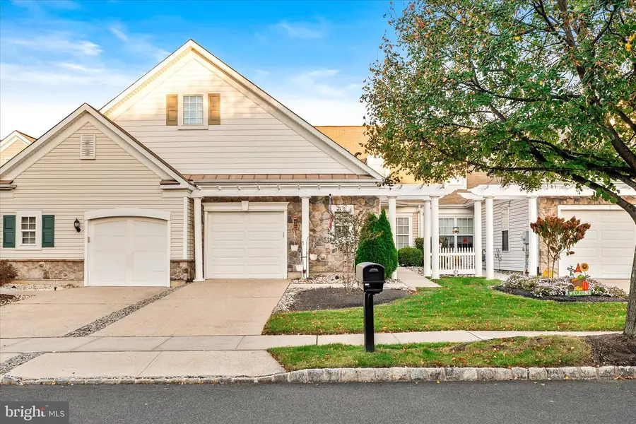5 Falcon Ct, Hamilton, NJ 08690 - #3