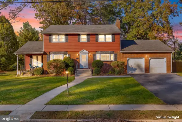 12 Burning Tree Ln, LAWRENCEVILLE, NJ 08648