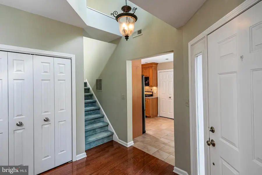 4 Woodmont Dr, Lawrence, NJ 08648 - #3