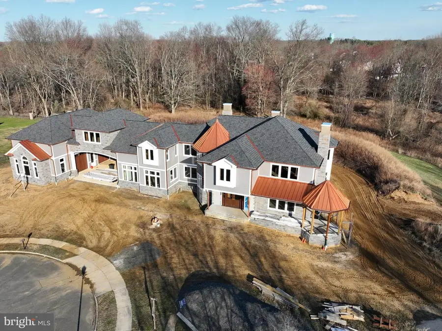 8 Derek Ct, Manalapan Township, NJ 07726 - Image #2