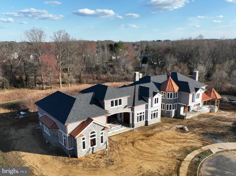 8 Derek Ct, Manalapan Township, NJ 07726 - Image #3