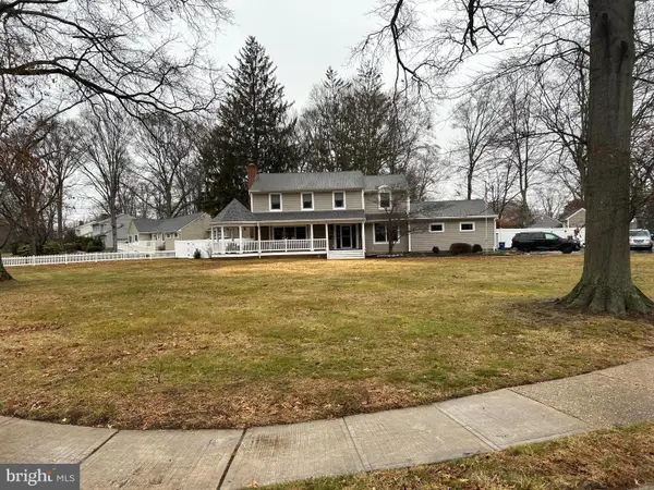 231 Stonehurst Blvd, FREEHOLD, NJ 07728