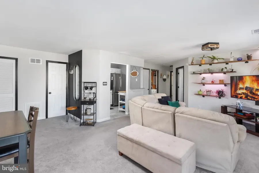 174 Pinetree Court, Howell, NJ 07731 - Image #3