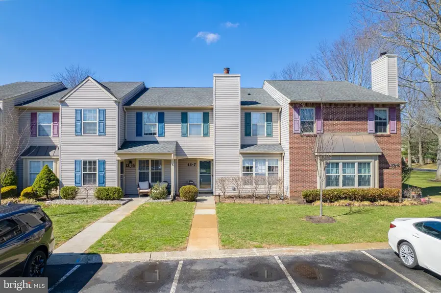 13-7 Stuart Dr, Freehold, NJ 07728 - #2