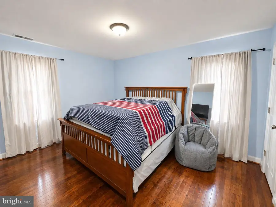 11 Beechwood Ave, Keansburg, NJ 07734 - #2