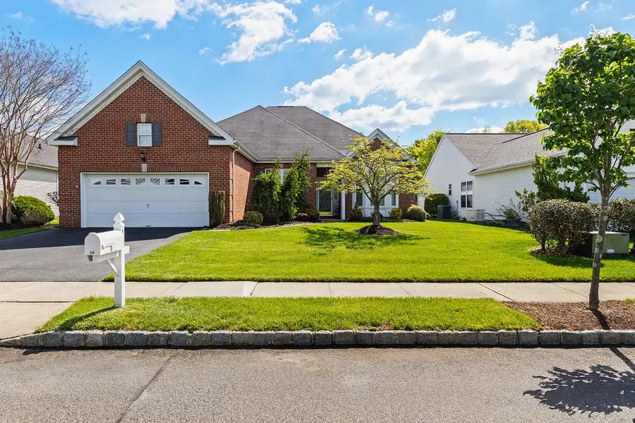 14 Williamsburg Ct, Allentown, NJ 08501 - #2