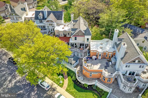 100 1st St #6, KEYPORT, NJ 07735