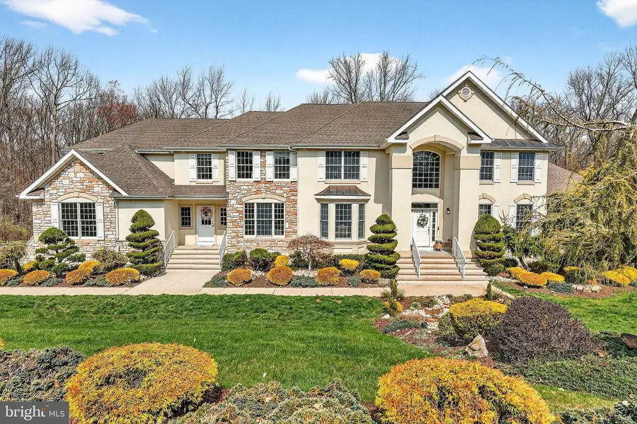 13 Palmer Cir, Millstone Township, NJ 08535 - #3