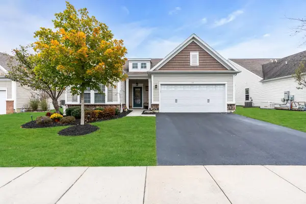 31 W Da Vinci Way, FARMINGDALE, NJ 07727