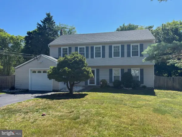20 Bock Boulevard, HOWELL, NJ 07731