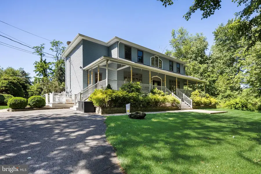 69 Burlington Rd, Cream Ridge, NJ 08514 - #3