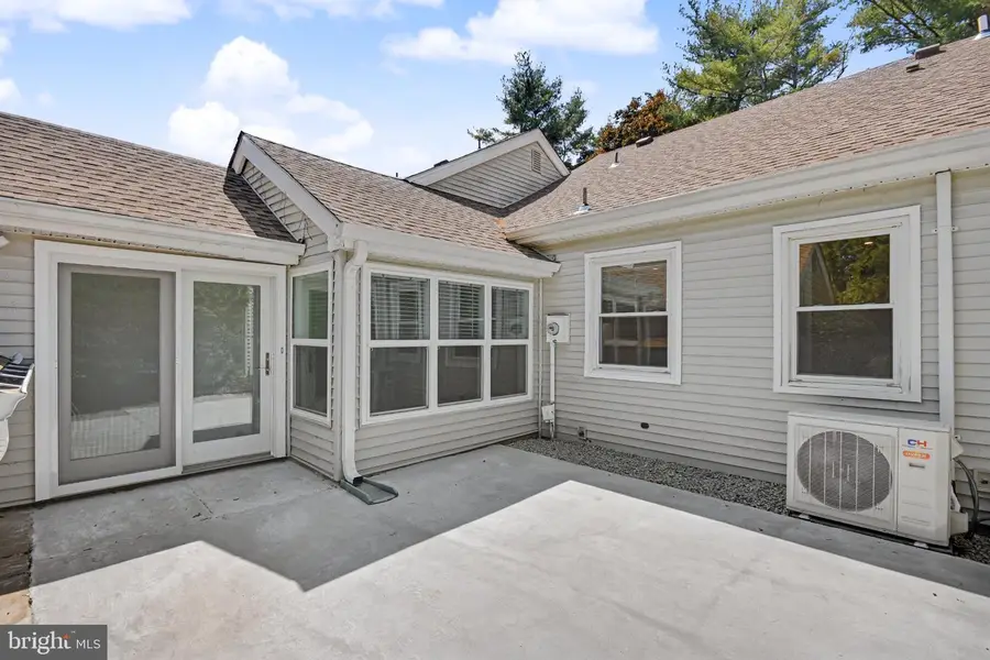 6 Plaza De Las Flores #c, Freehold, NJ 07728 - #2