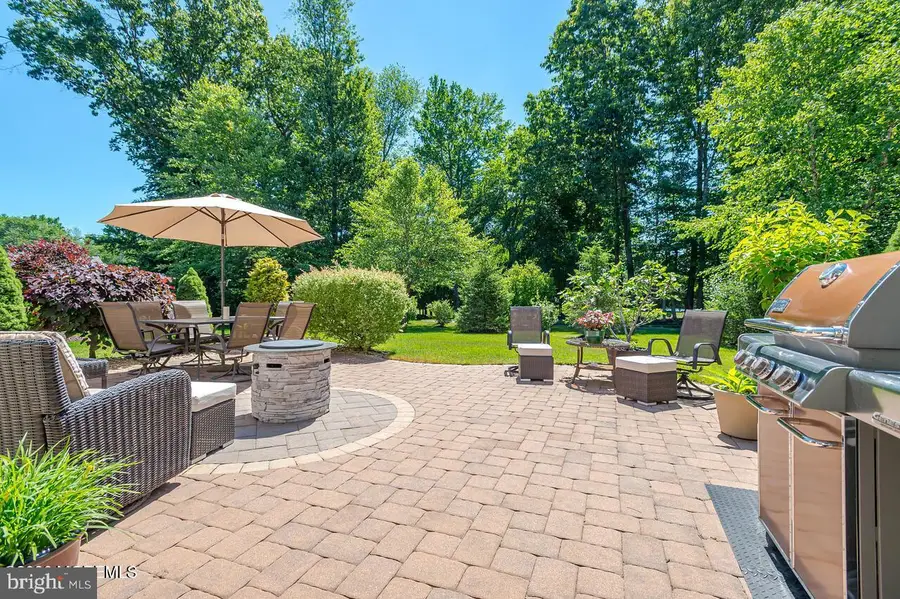 5 Tree Line Dr, Freehold, NJ 07728 - #2