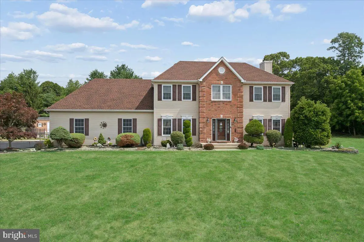 5 Hartnett Way, Millstone Township, NJ 08510 - #1