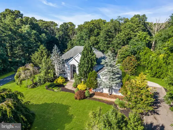 24 Carriage Way, MILLSTONE TOWNSHIP, NJ 08510