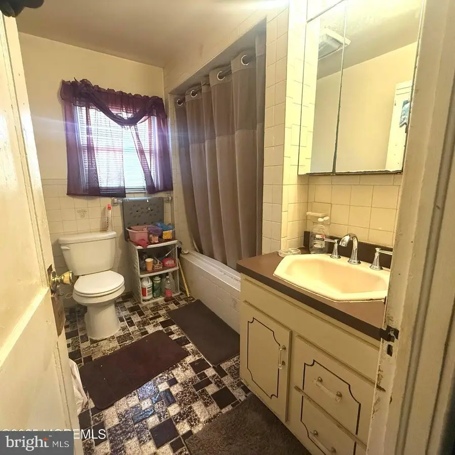 44 Drummond Ave, Red Bank, NJ 07701 - #2