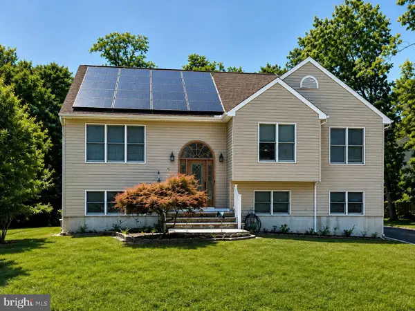 21 Sylvan Blvd, HOWELL, NJ 07731