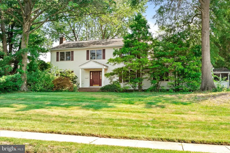 22 Woods Rd, Freehold, NJ 07728 - #2