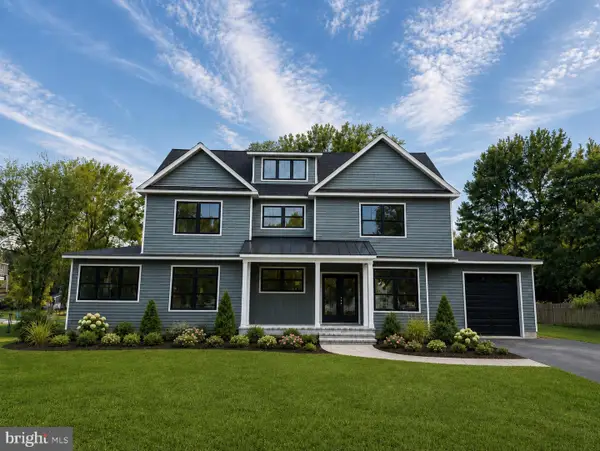 19 Pease Rd, MANALAPAN TWP, NJ 07726