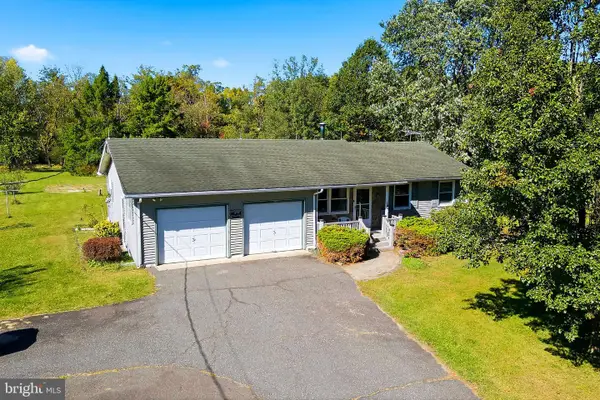32 Arneytwn Hornerstwn Rd, CREAM RIDGE, NJ 08514