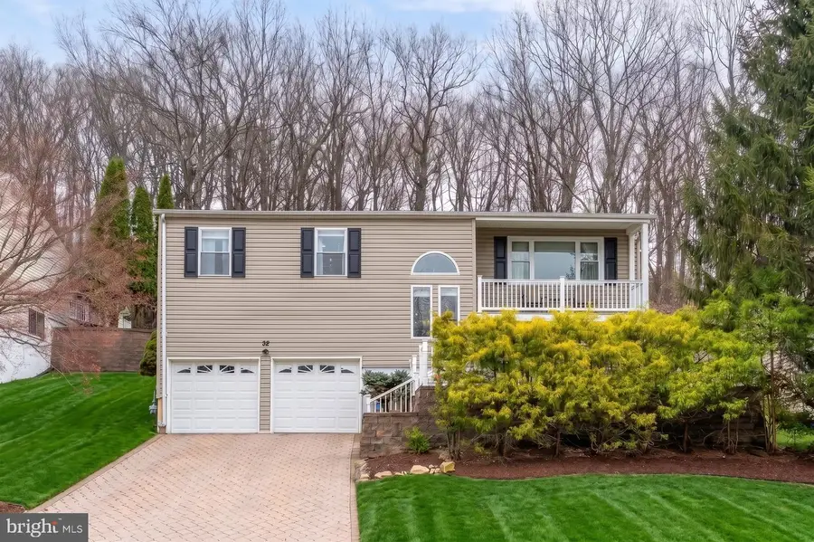 54 Highview Ter, Dover, NJ 07801 - #2