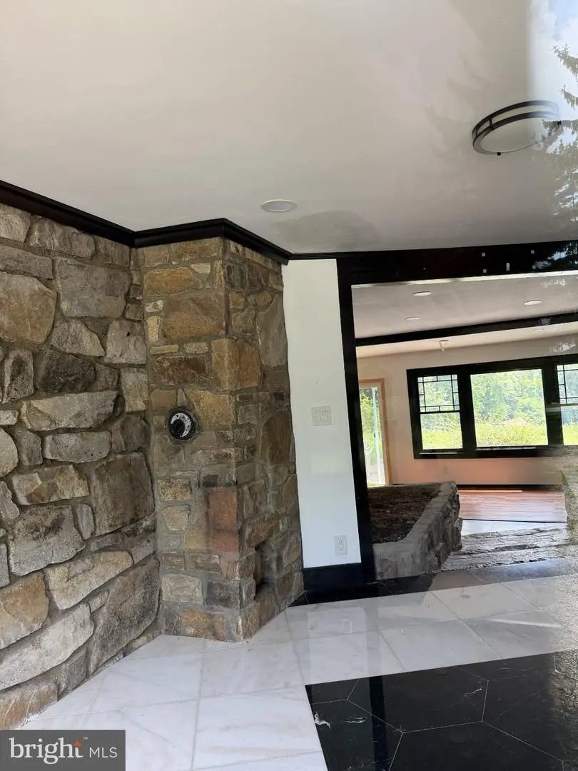 89 Flocktown Rd, Long Valley, NJ 07853 - #2