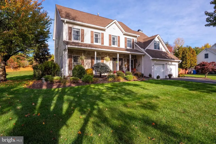 8 Knight Dr, Plainsboro, NJ 08536 - Image #2