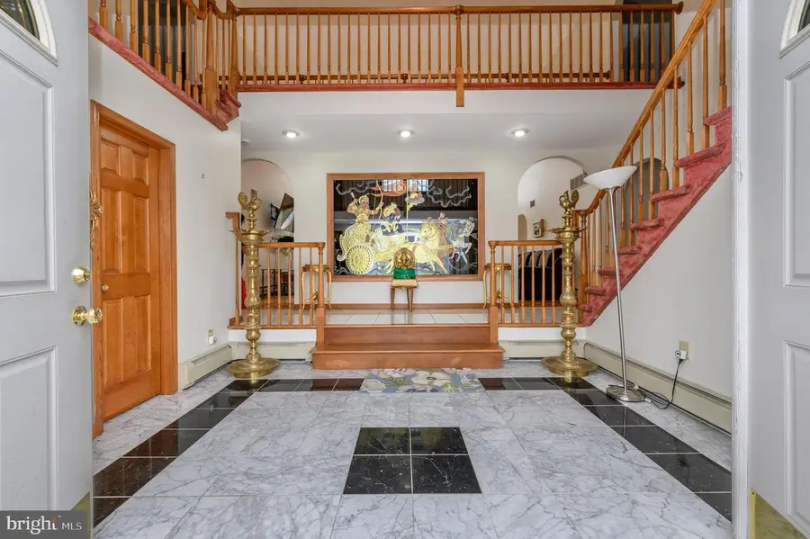 4 Drinking Brook Rd, Monmouth Junction, NJ 08852 - Image #3