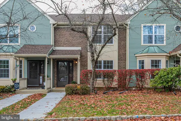 2002 Sandlewood Ct, MONMOUTH JUNCTION, NJ 08852