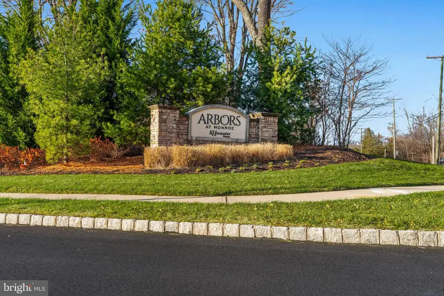 23 Larkspur Ln, Monroe Township, NJ 08831 - Image #2