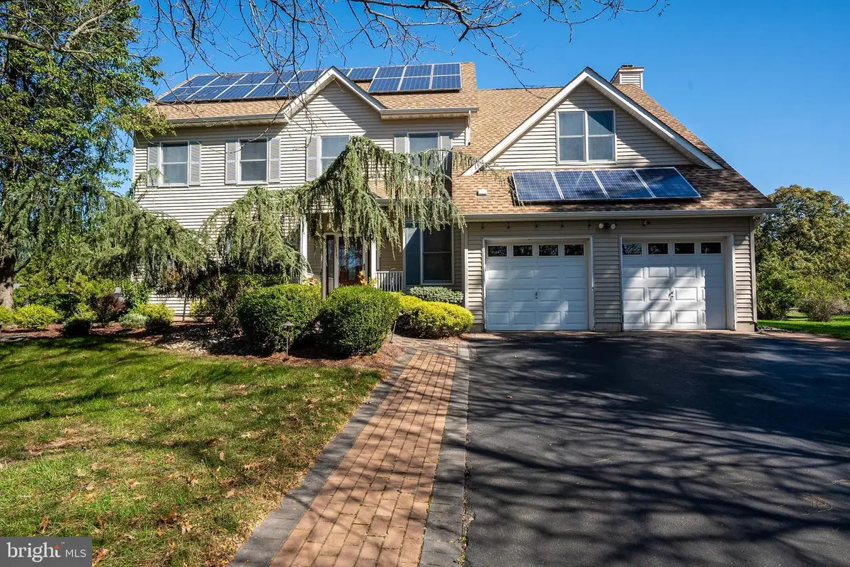 18 Lovell Drive, Plainsboro, NJ 08536 - #1