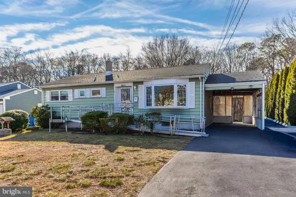 18 Andover Rd, OLD BRIDGE, NJ 08857