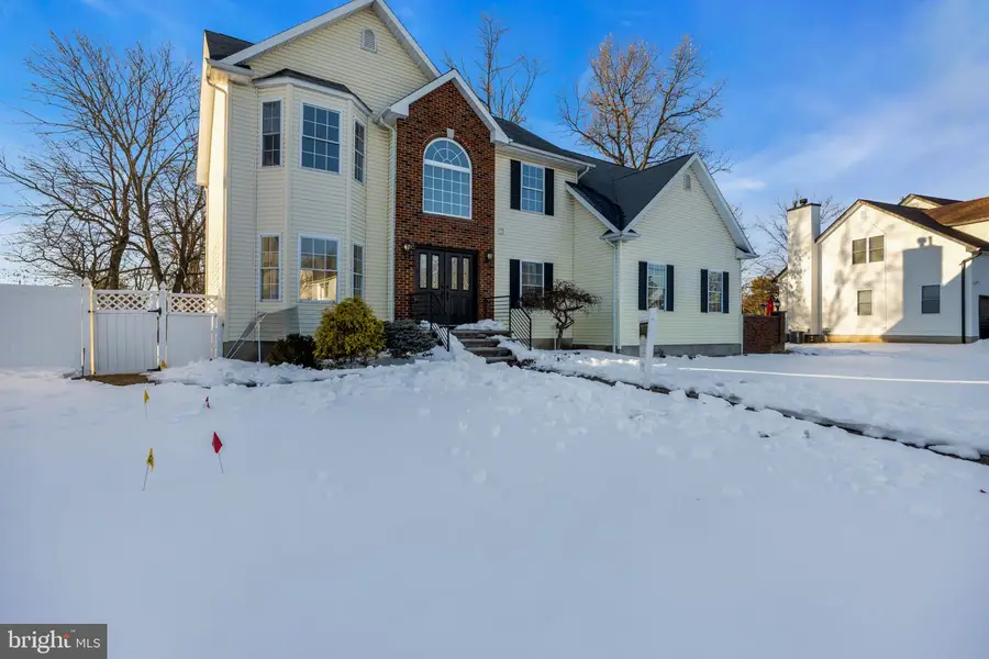 4 Rauer Ct, South Plainfield, NJ 07080 - #3