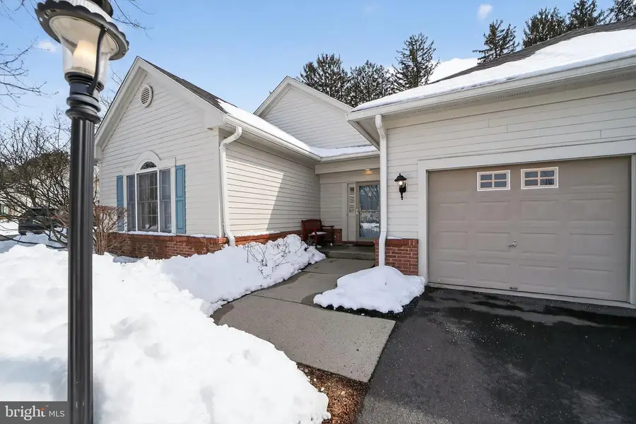 4 Empress Ct, Princeton, NJ 08540 - #2