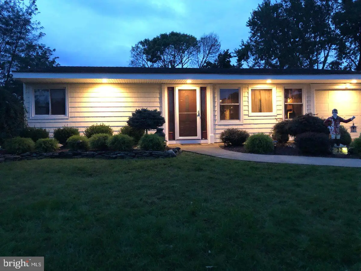 32 Kingsley Road, Kendall Park, NJ 08824 - #1