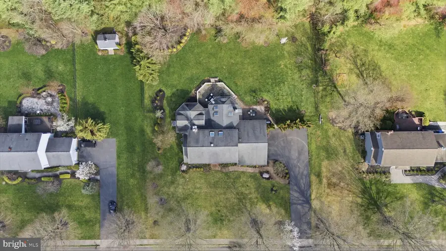 7 Monroe Pl, Cranbury, NJ 08512 - #3