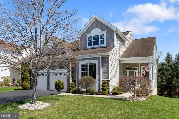141 Timber Hill Dr, MONROE TWP, NJ 08831
