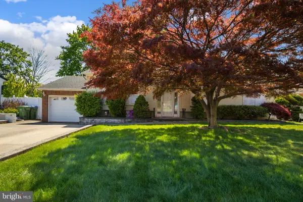 5 Elizabeth Ct, EDISON, NJ 08817